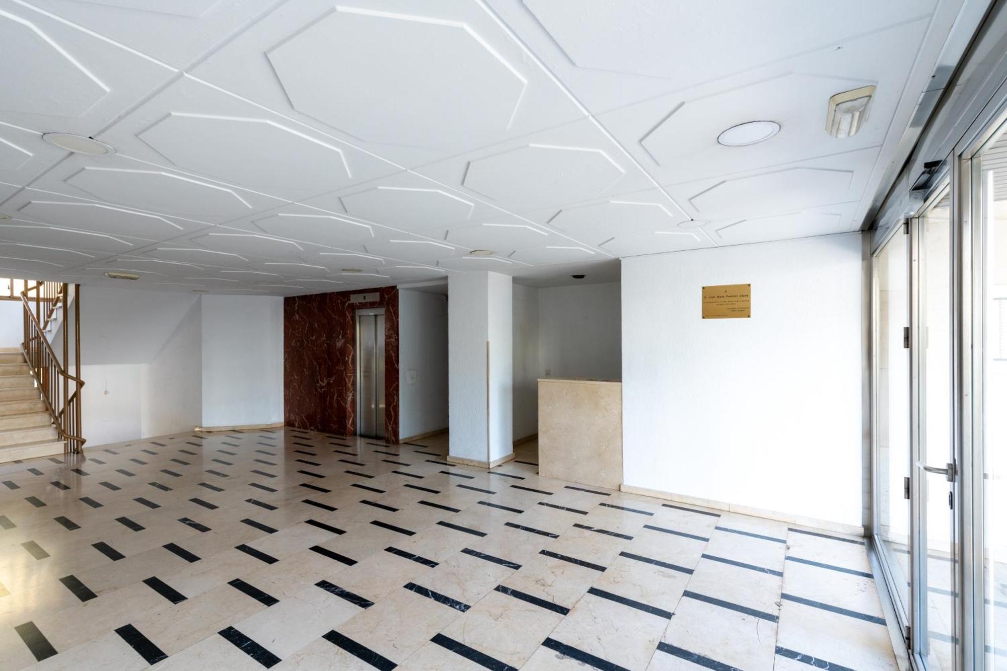 Diseno Y Comodidad En Bami Seville Luaran gambar